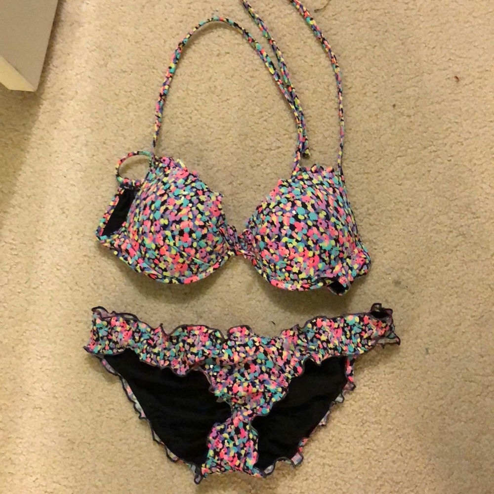 Victoria’s Secret push up bikini